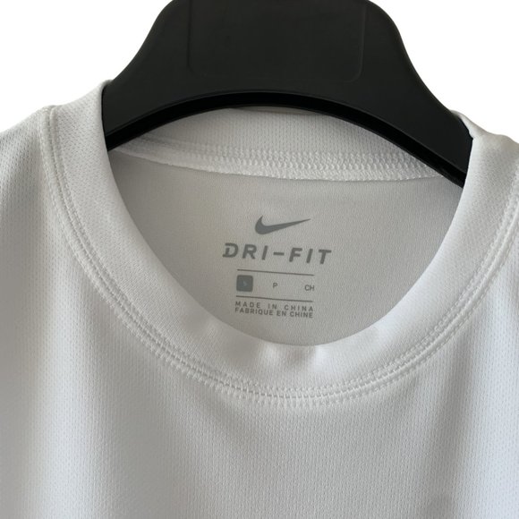 Nike - Solid Sleeveless Dri-FIT Rash Guard - Picture 4 of 5